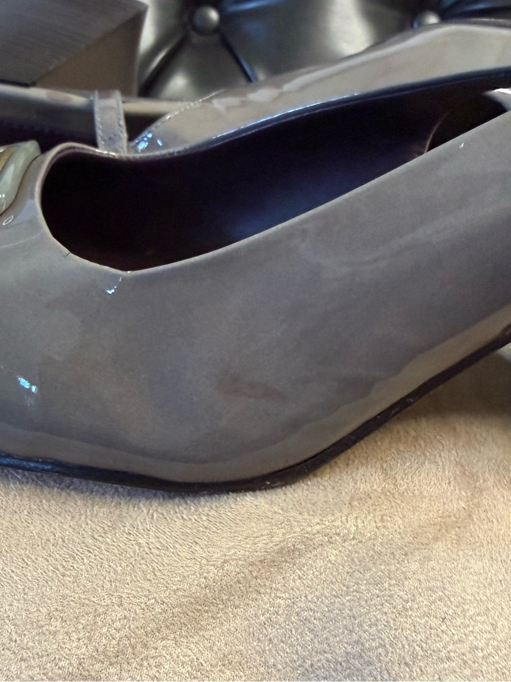 Tory Burch Taupe Patent Leather Slingback Heels with Gold Logo - Picture 14 of 15